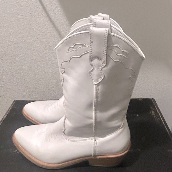 Steve Madden white western boot - Picture 1 of 3